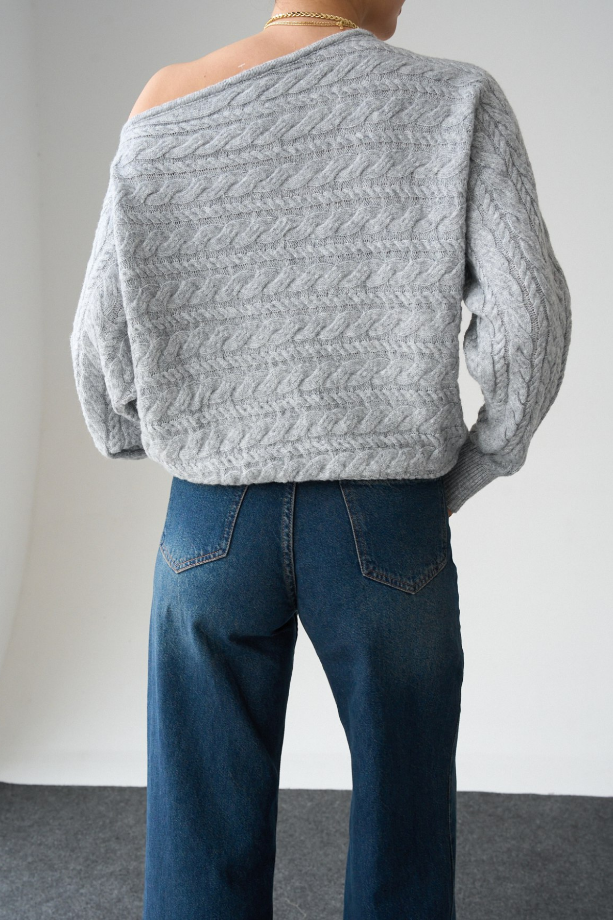 Kadın Asimetrik Yaka Örgü Kazak