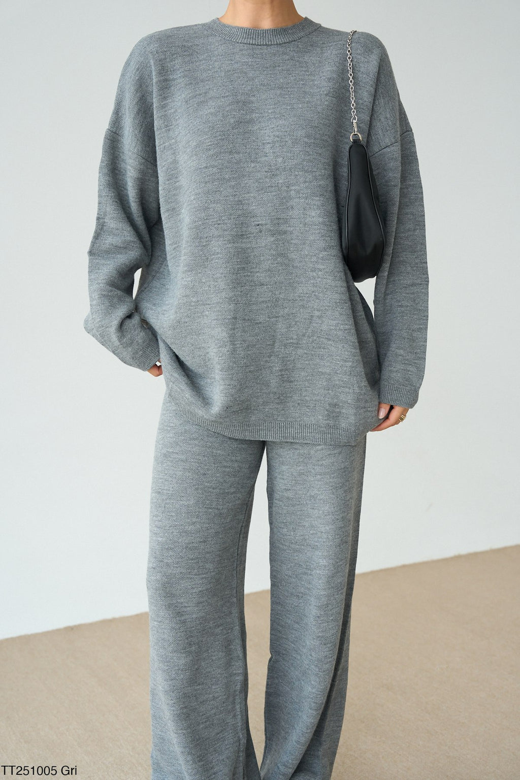 Kadın Bisiklet Yaka Kazak Geniş Kesim Pantolon Triko Takım