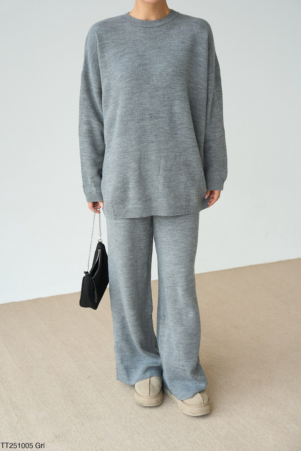 Kadın Bisiklet Yaka Kazak Geniş Kesim Pantolon Triko Takım