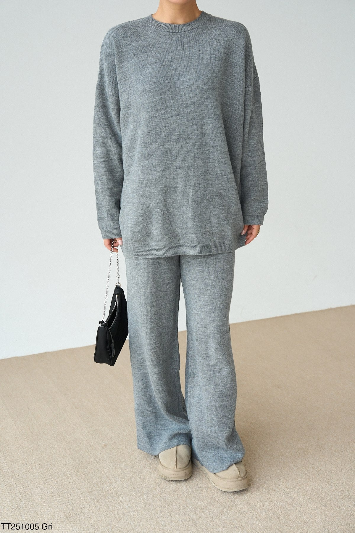 Kadın Bisiklet Yaka Kazak Geniş Kesim Pantolon Triko Takım