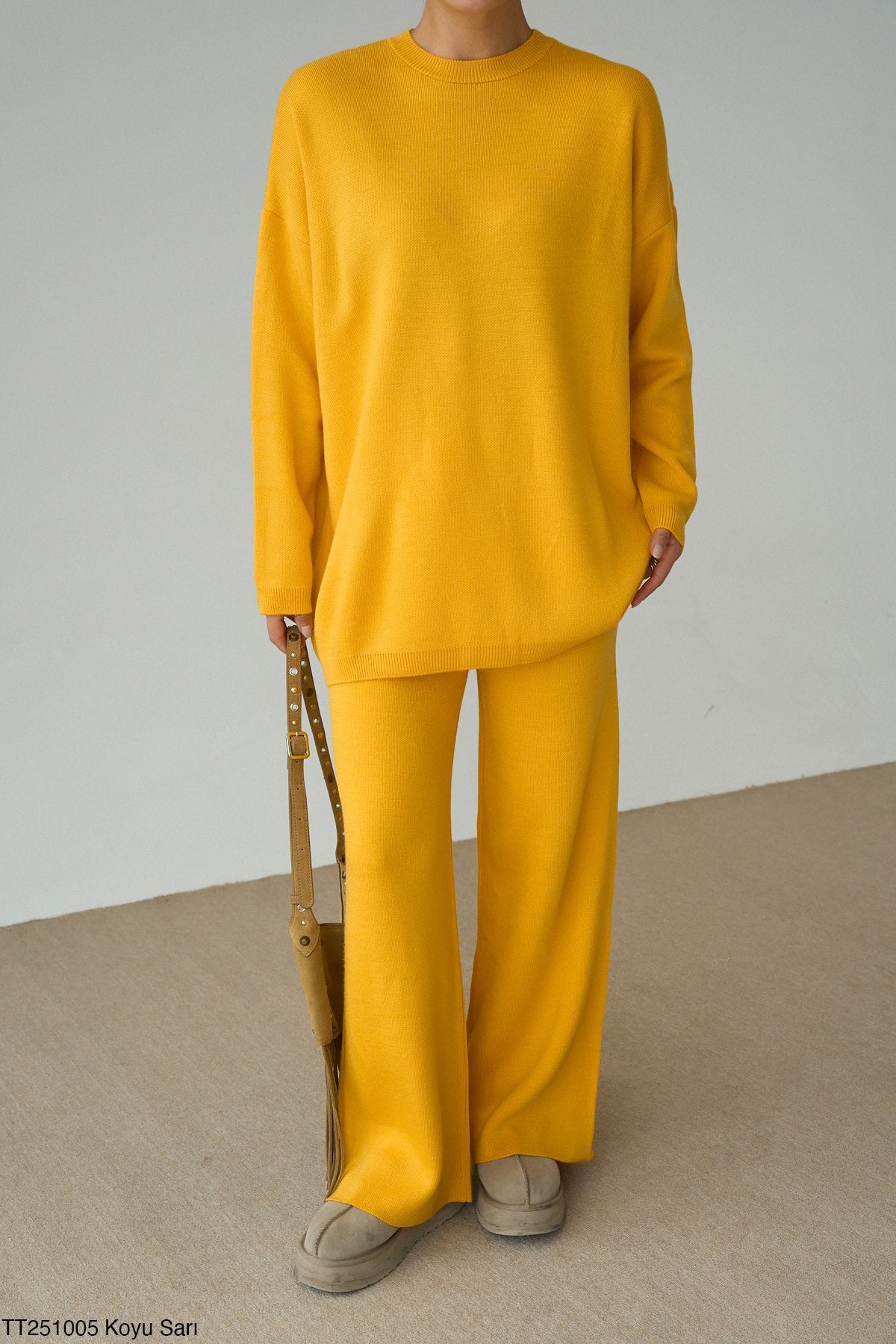 Kadın Bisiklet Yaka Kazak Geniş Kesim Pantolon Triko Takım