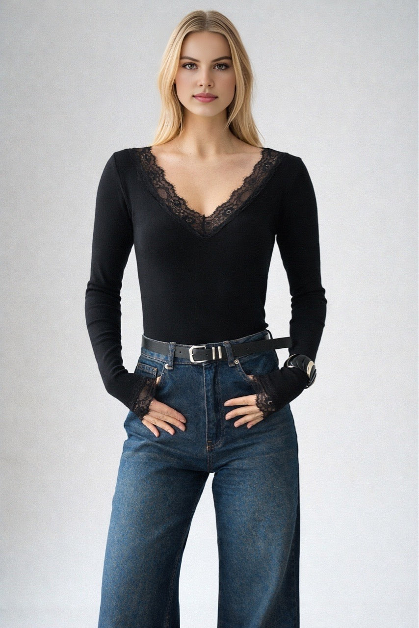 Kadın V Yaka Dantelli Bluz
