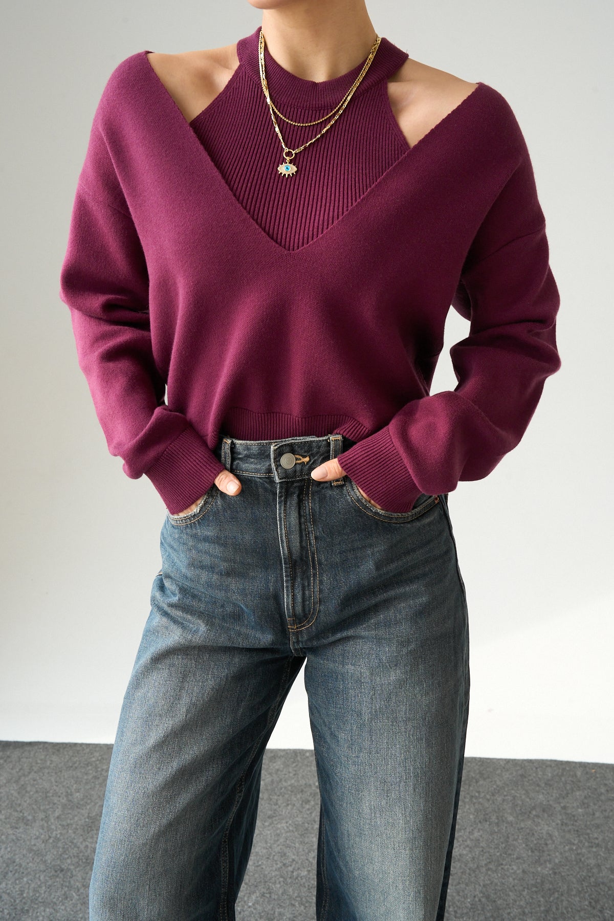 Kadın Mürdüm Yırtmaç Detaylı İkili V Yaka Kazak