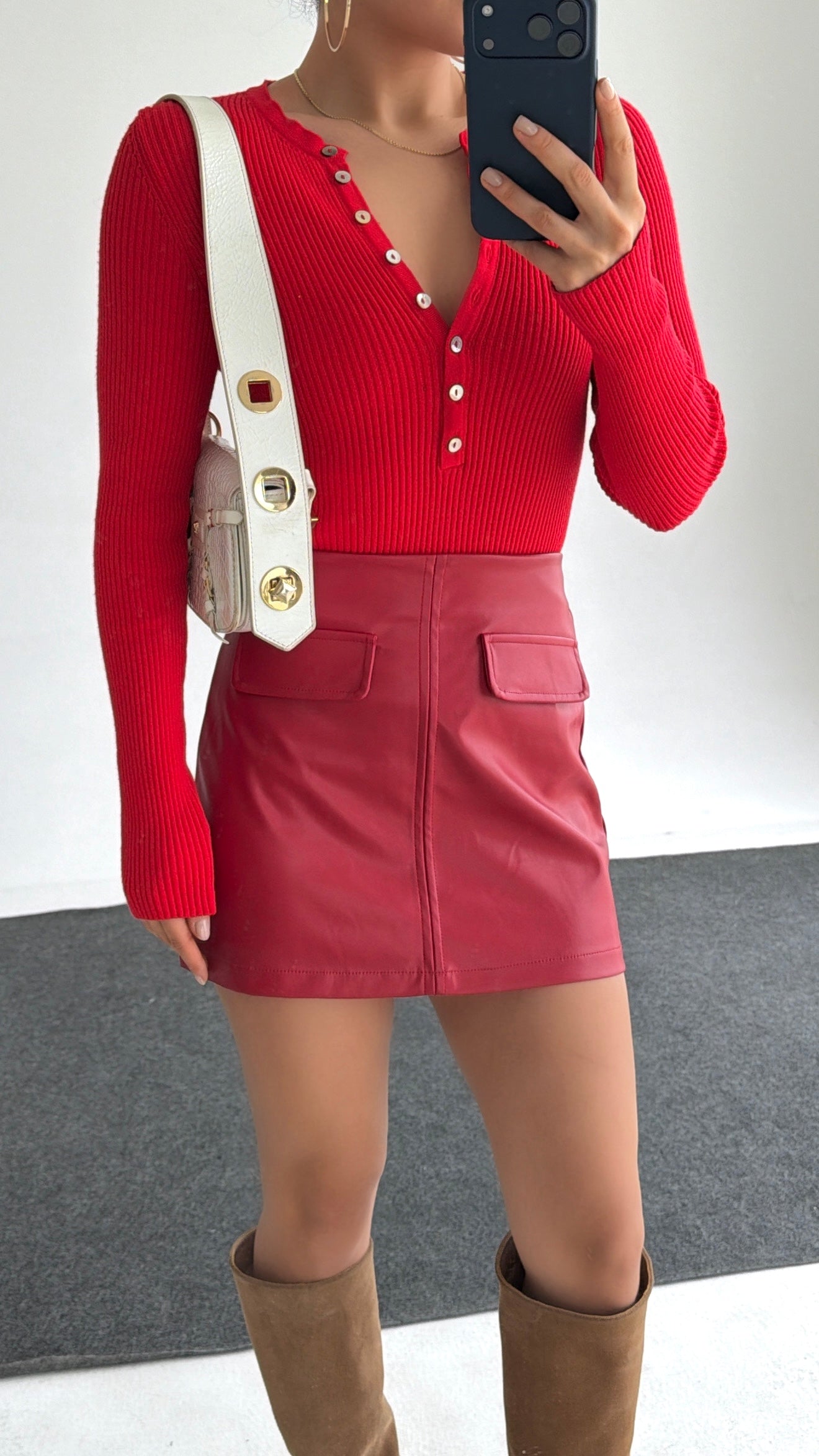 Kadın Kırmızı Bisiklet Yaka Düğme Detaylı Fitilli Kazak