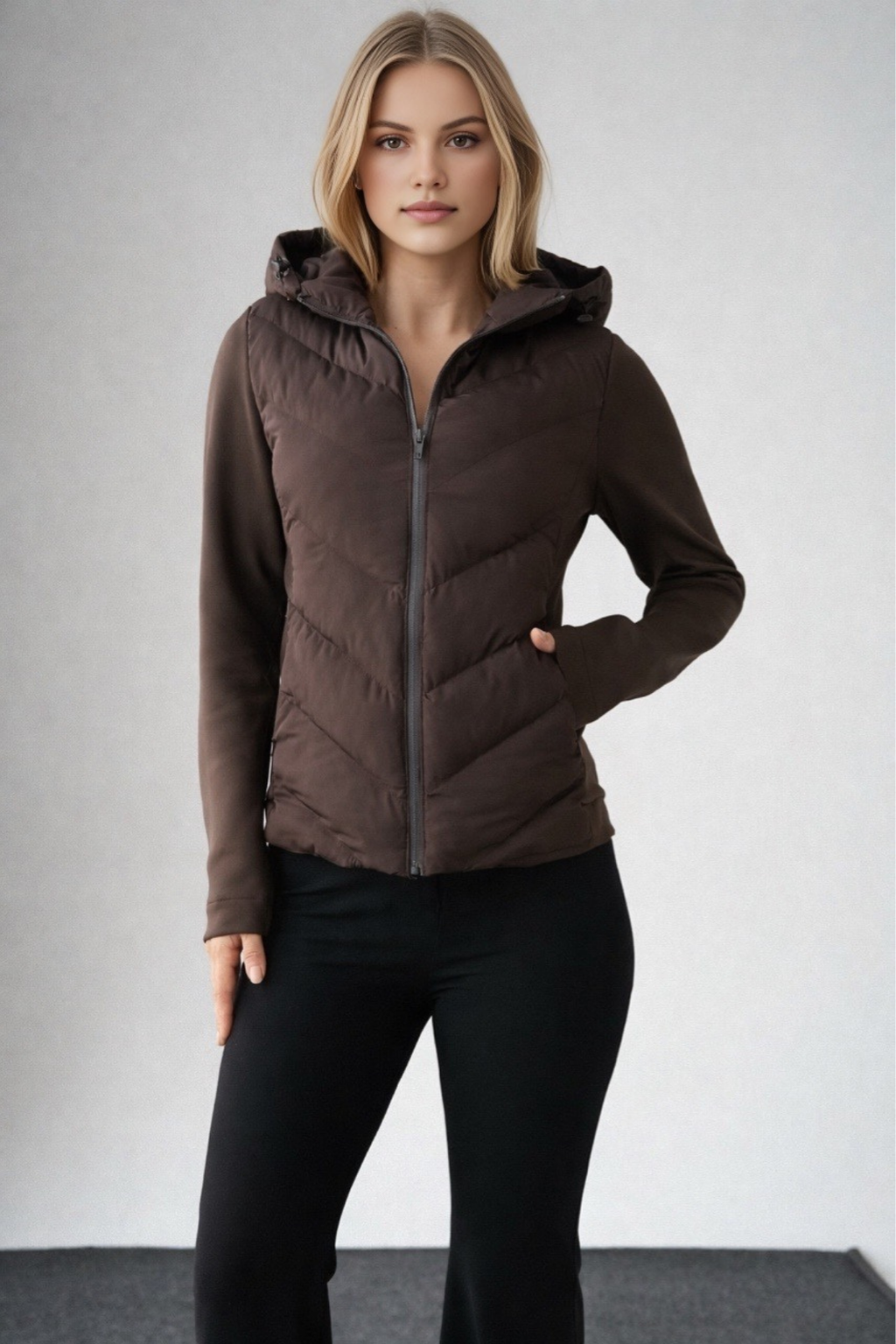 Kadın Kapüşonlu Şişme Mont