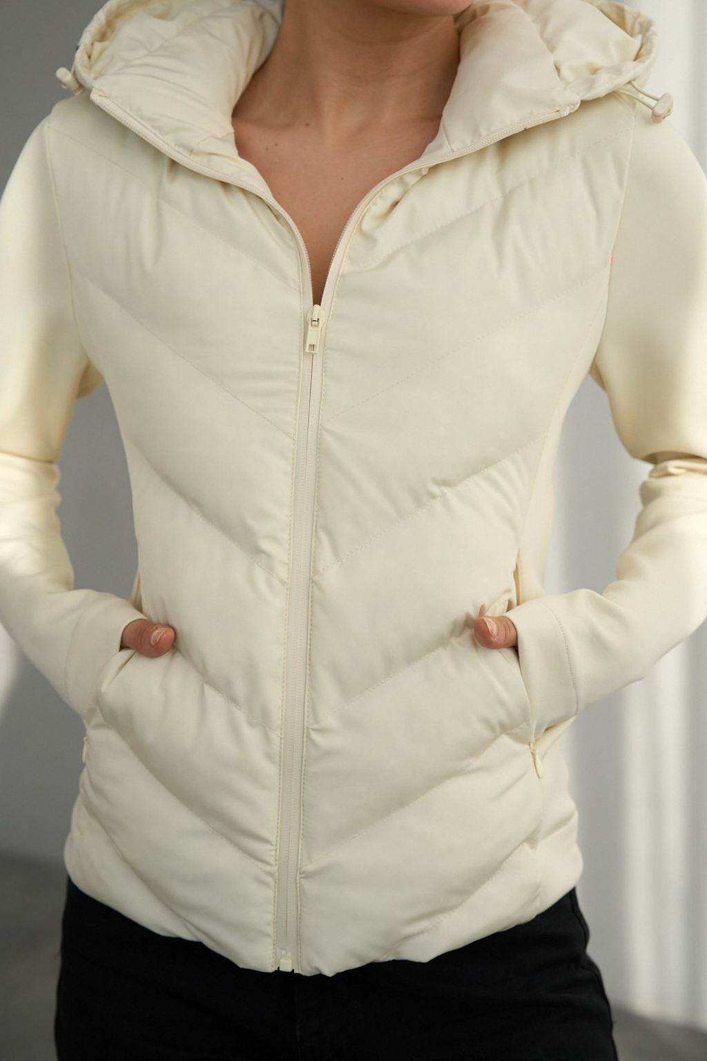 Kadın Kapüşonlu Şişme Mont