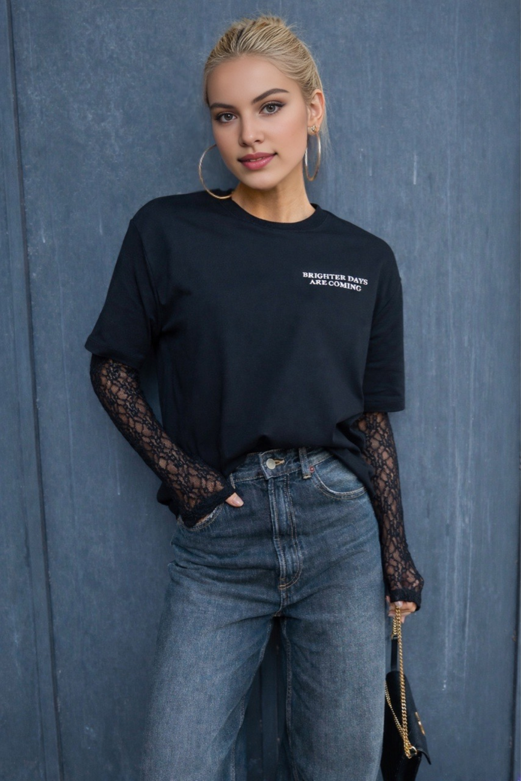 Kadın Siyah Bisiklet Yaka Dantel Detaylı Pamuklu Tişört