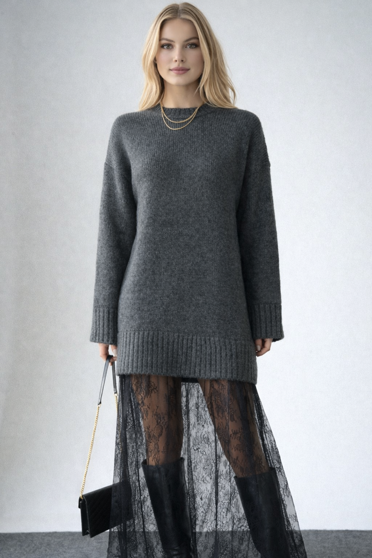 Kadın Siyah Bisiklet Yaka Dantel Detaylı Uzun Elbise