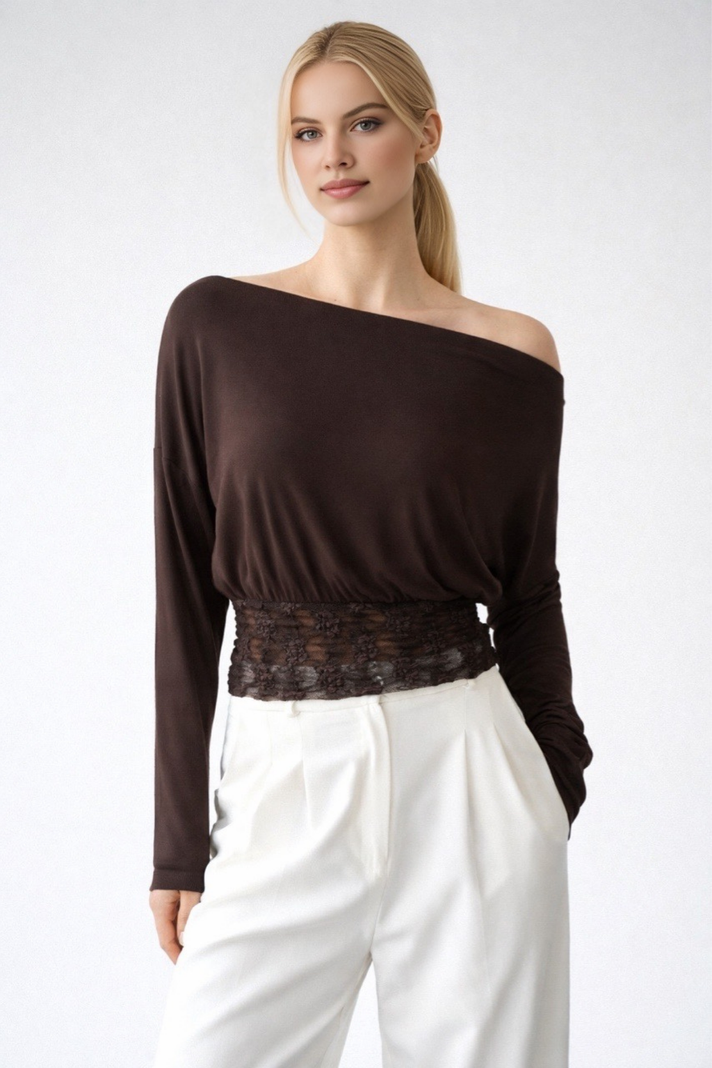 Kadın Omuzları Açık Bel Dantel Detaylı Bluz