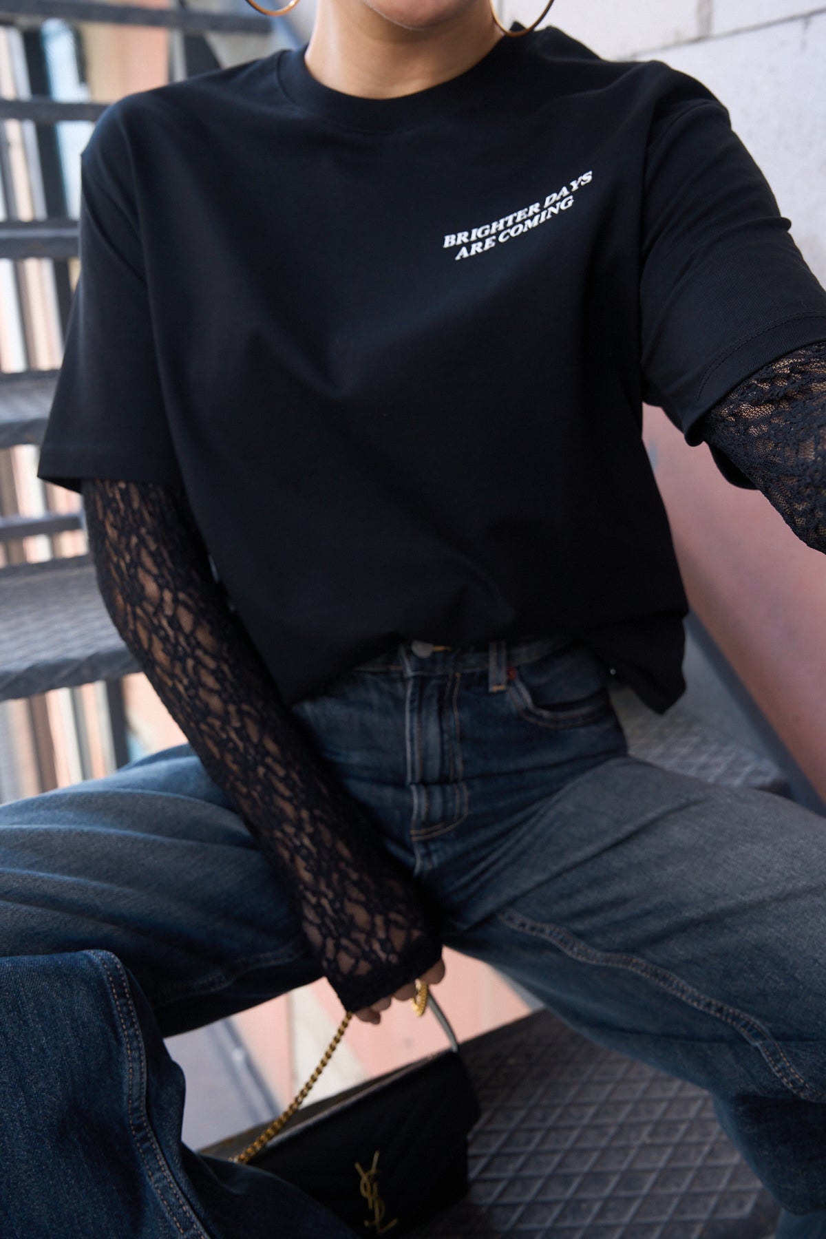 Kadın Siyah Bisiklet Yaka Dantel Detaylı Pamuklu Tişört