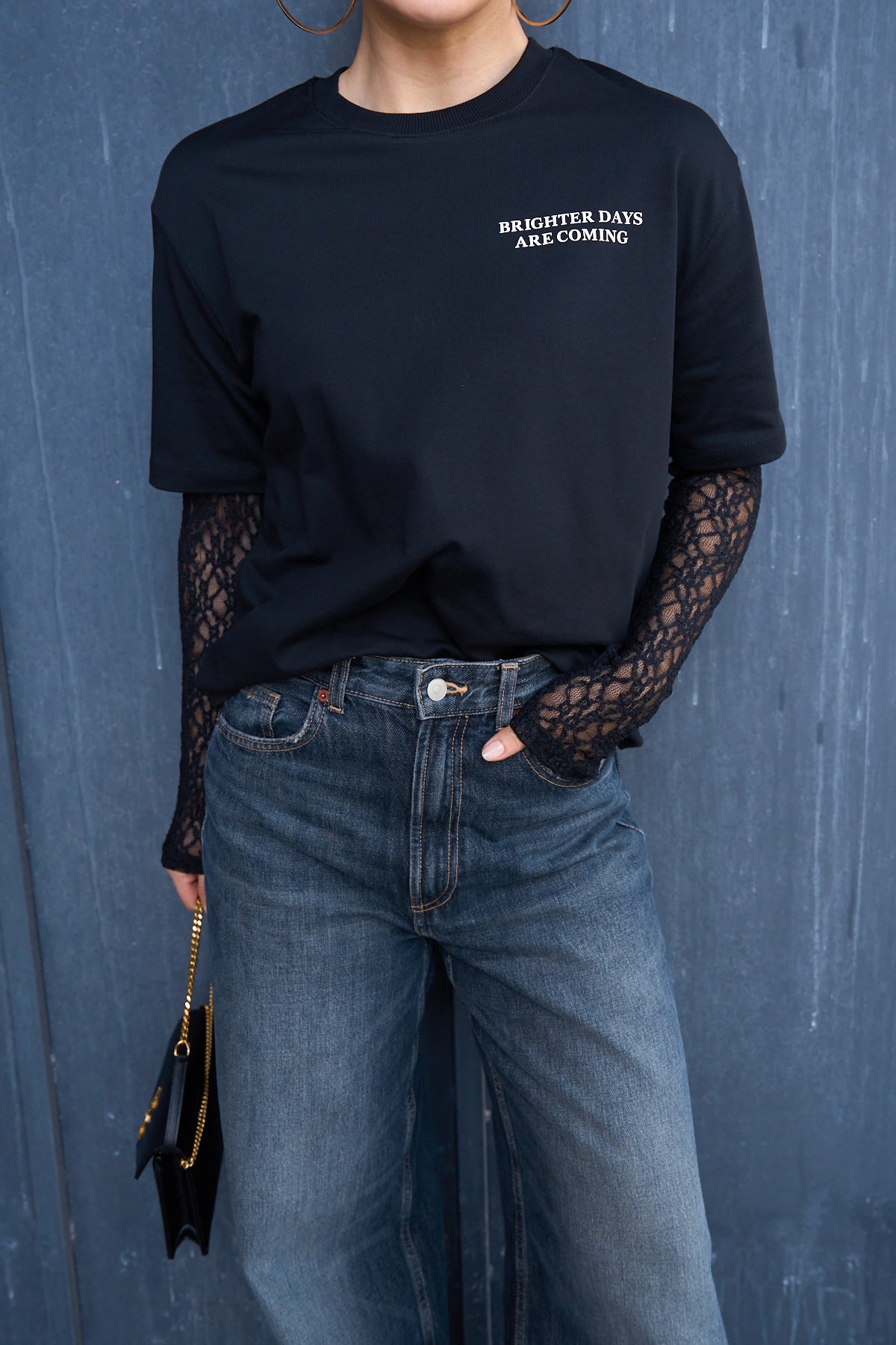 Kadın Siyah Bisiklet Yaka Dantel Detaylı Pamuklu Tişört