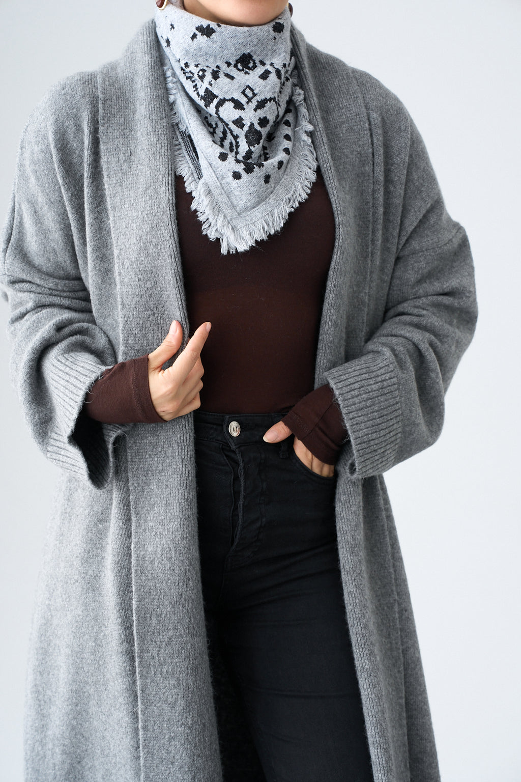 Kadın Şal Desenli Püsküllü Bandana