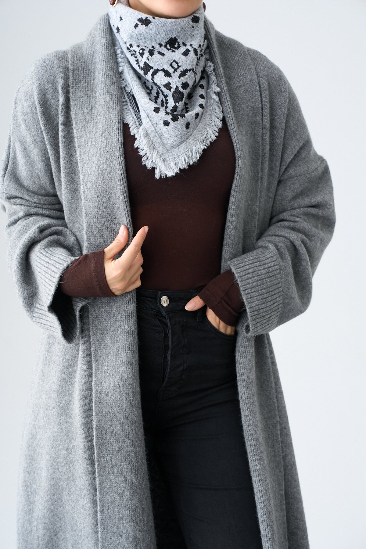 Kadın Şal Desenli Püsküllü Bandana