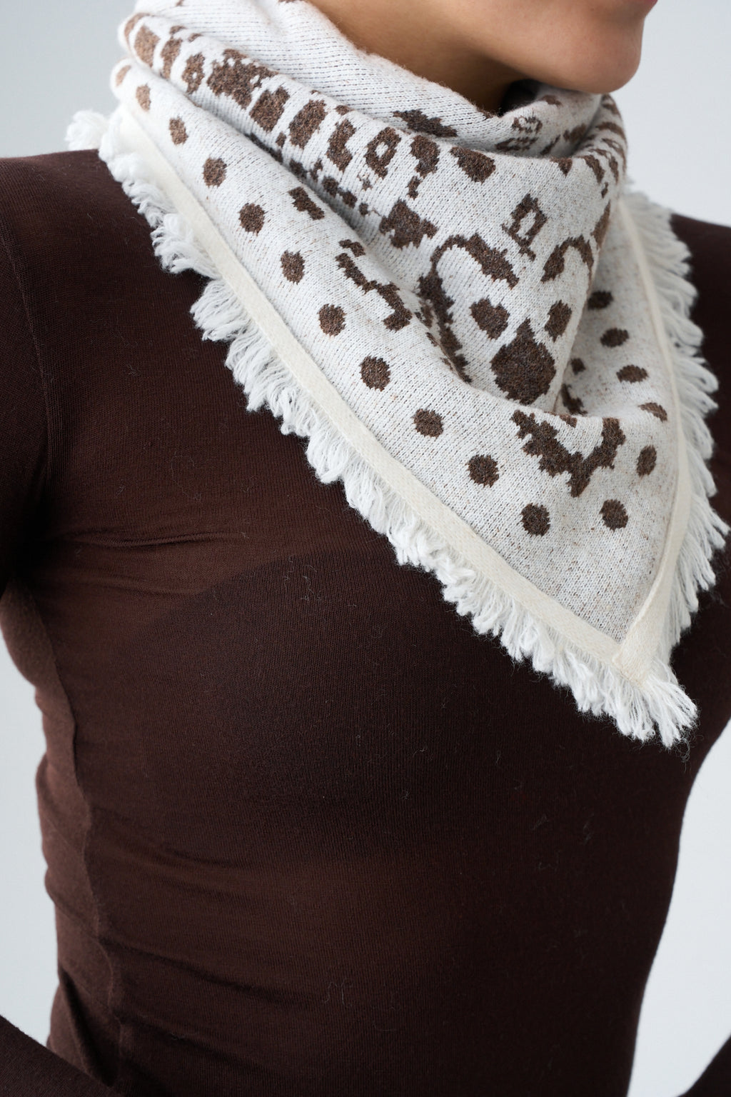 Kadın Şal Desenli Püsküllü Bandana