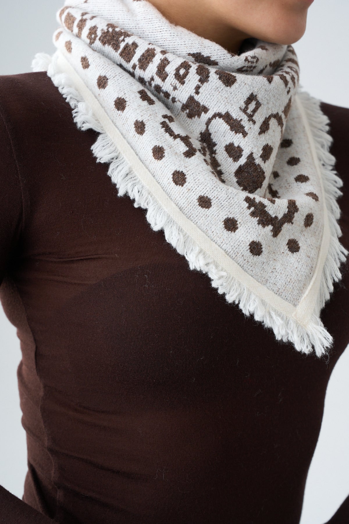 Kadın Şal Desenli Püsküllü Bandana