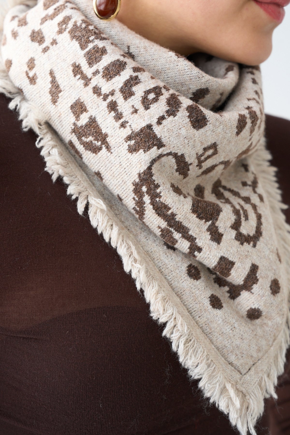 Kadın Şal Desenli Püsküllü Bandana