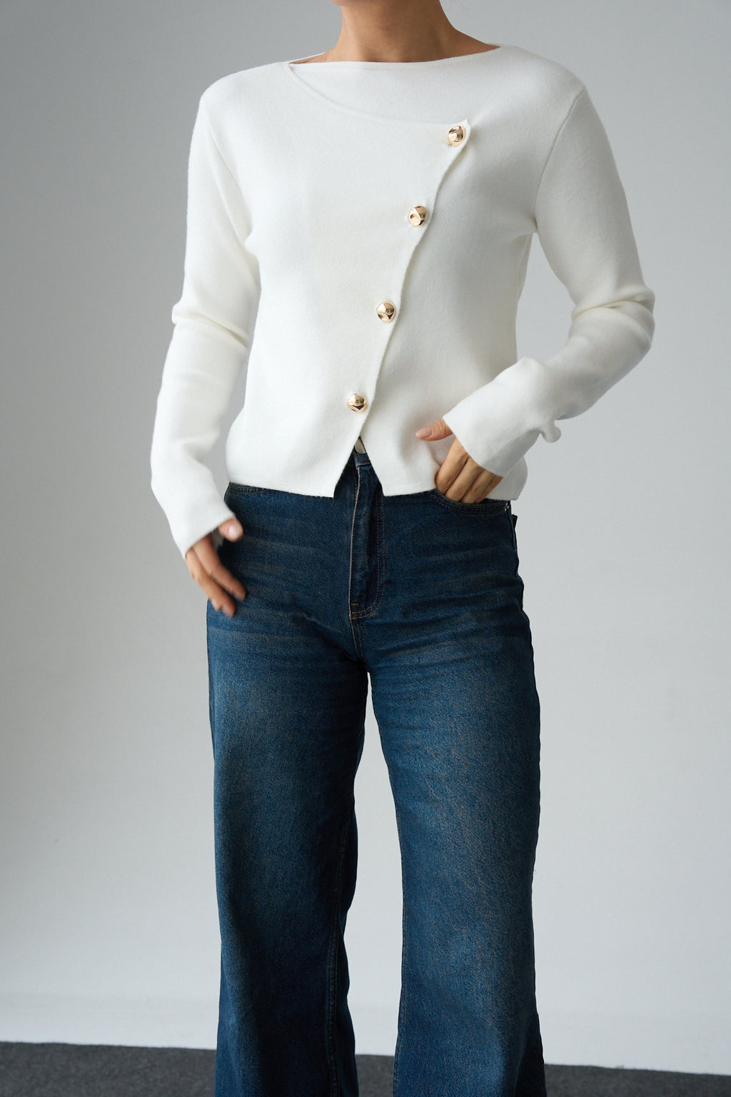 Kadın Asimetrik Gold Düğmeli Hrıka