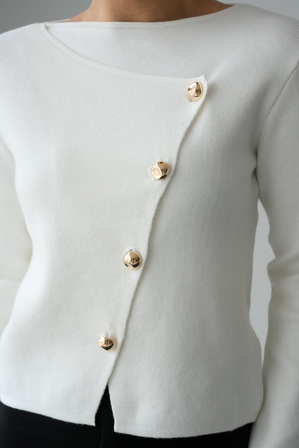 Kadın Asimetrik Gold Düğmeli Hrıka