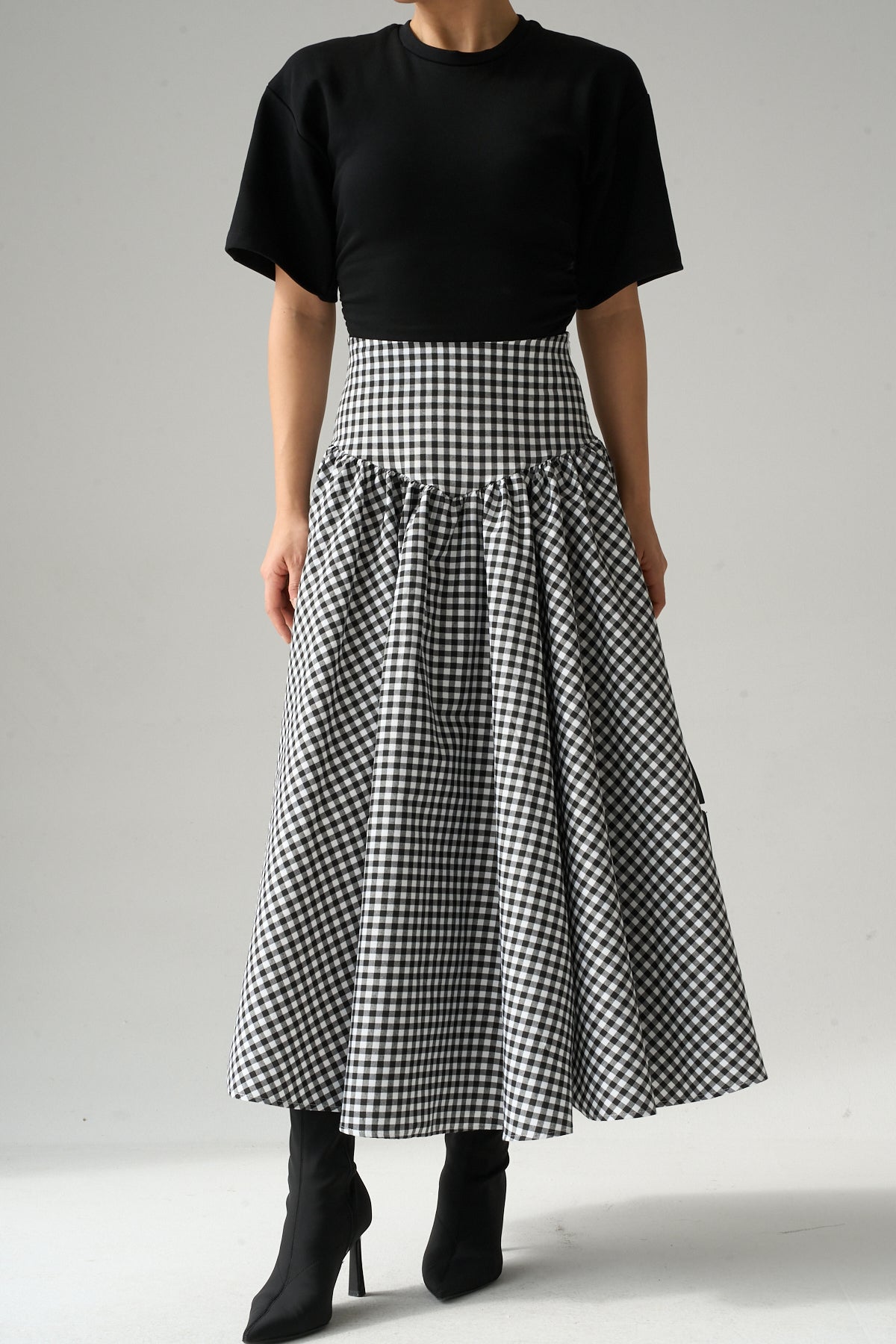 Kadın Yüksek Bel Pötikare Desenli Volanlı Etek