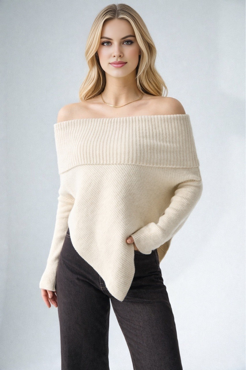 Kadın Madonna Yaka Üçgen Kesim Kazak