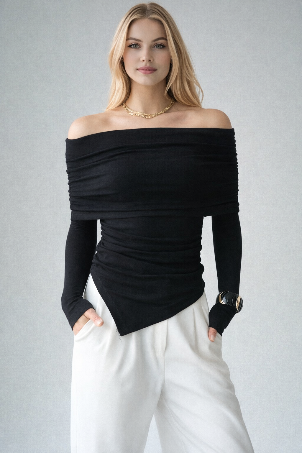 Kadın Madonna Yaka Asimetrik Kesim Büzgülü Bluz